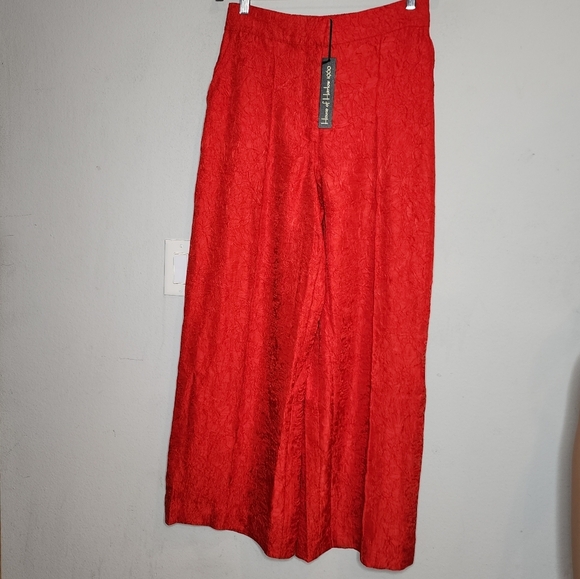 NWT House Of Harlow Wideleg Red Textured Flowy Pants Size Medium Stretch Waist - Picture 14 of 14